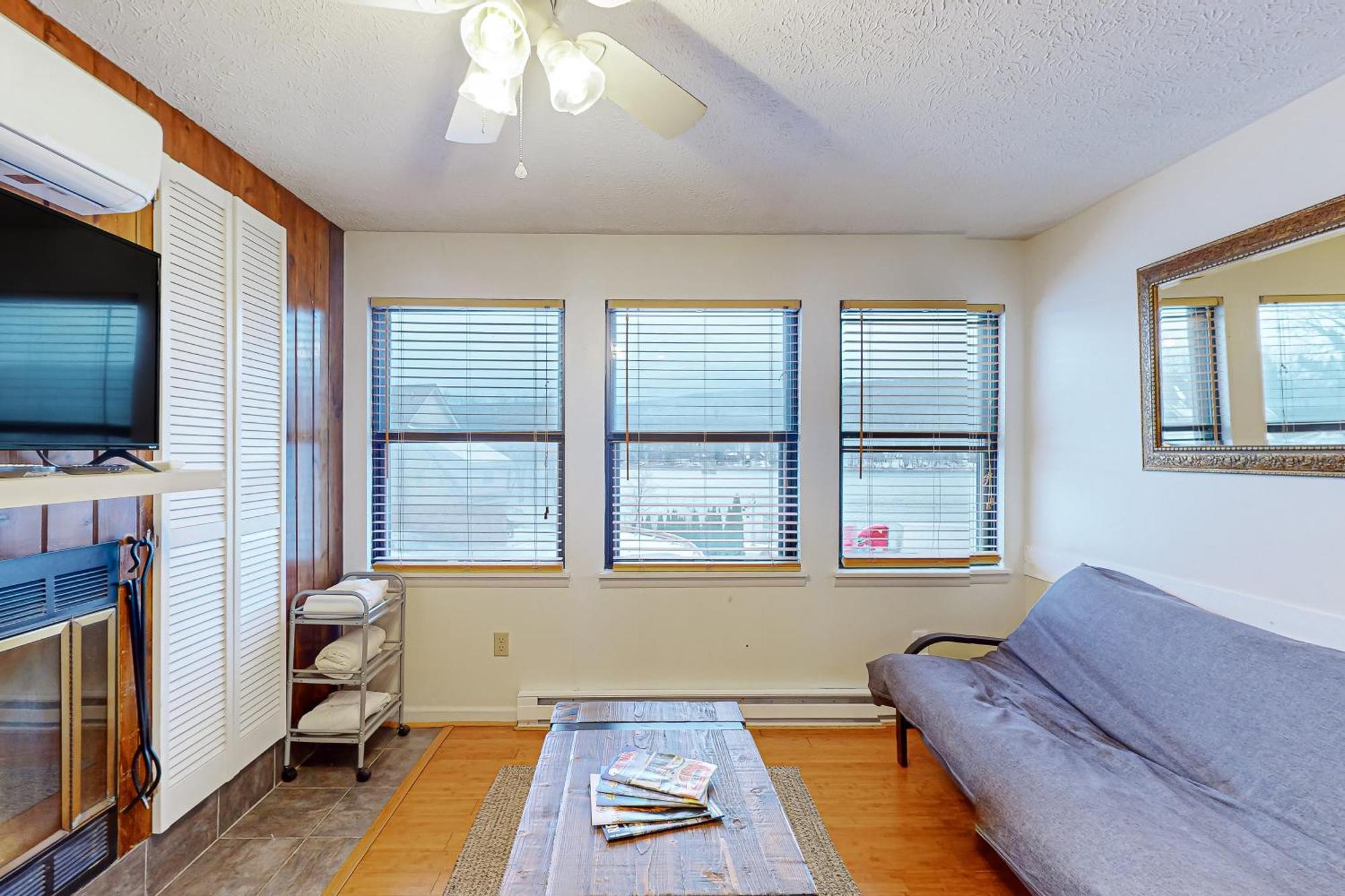 Thayerville Jeffrey Lane Condos מראה חיצוני תמונה
