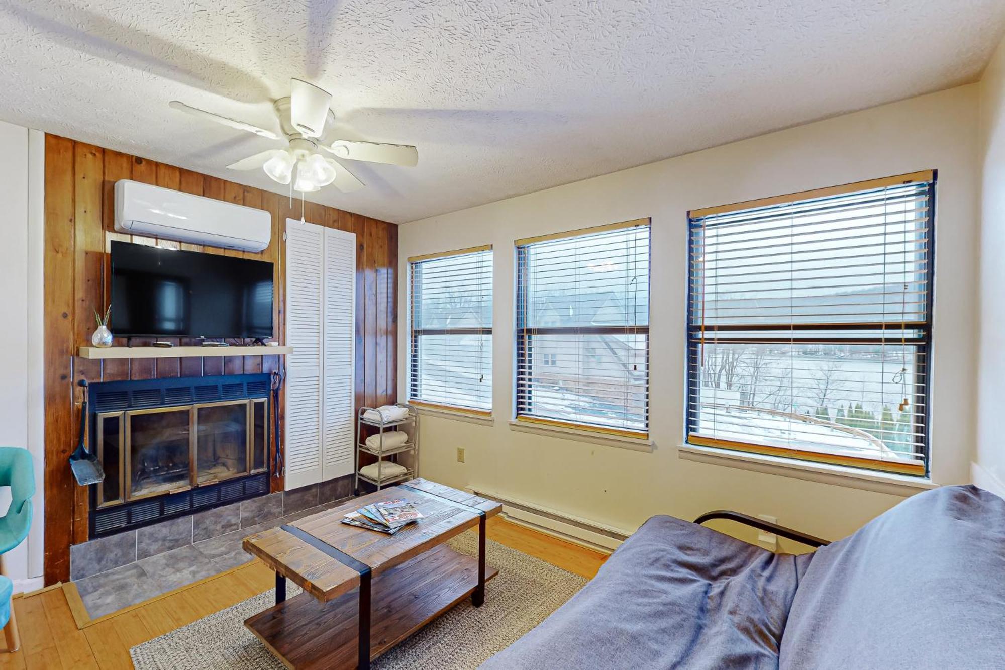 Thayerville Jeffrey Lane Condos מראה חיצוני תמונה