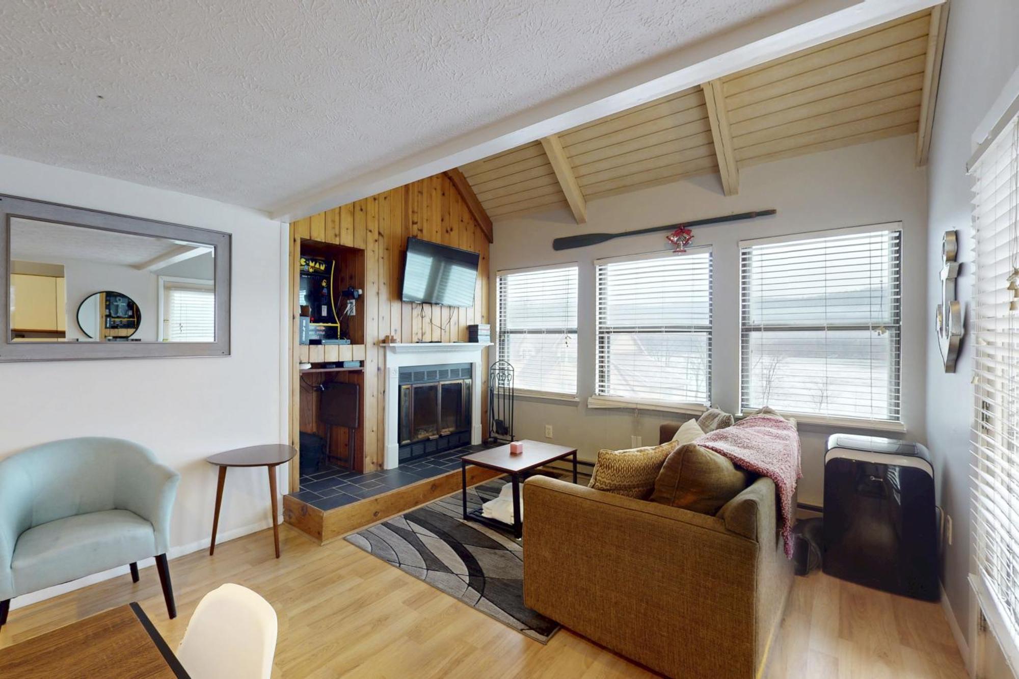 Thayerville Jeffrey Lane Condos חדר תמונה